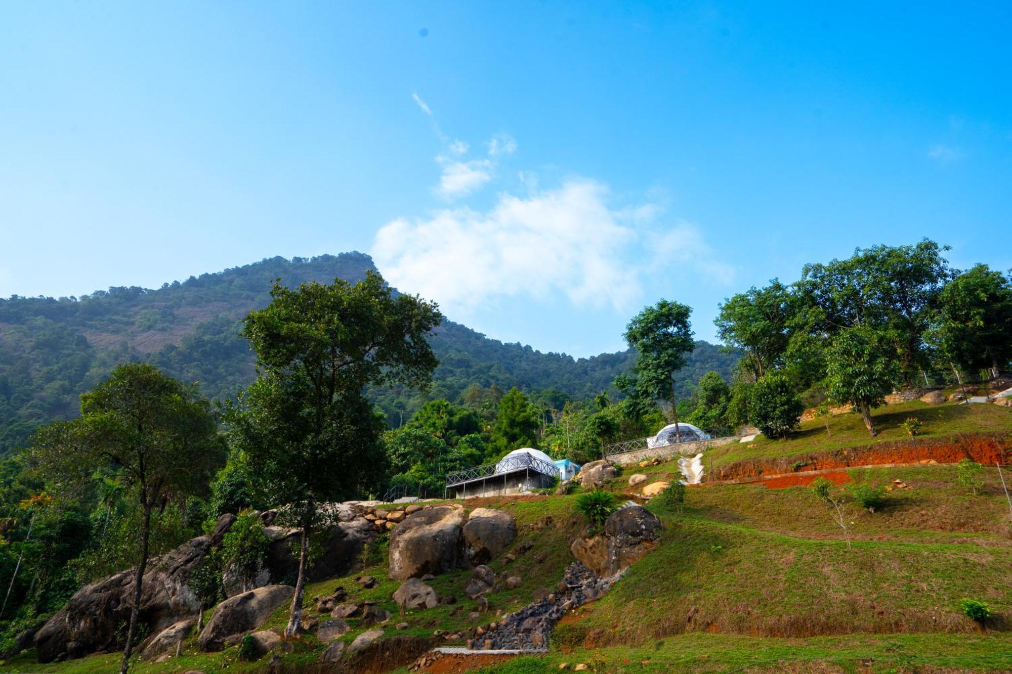 Karimb Resorts Vallikavungal Exterior foto