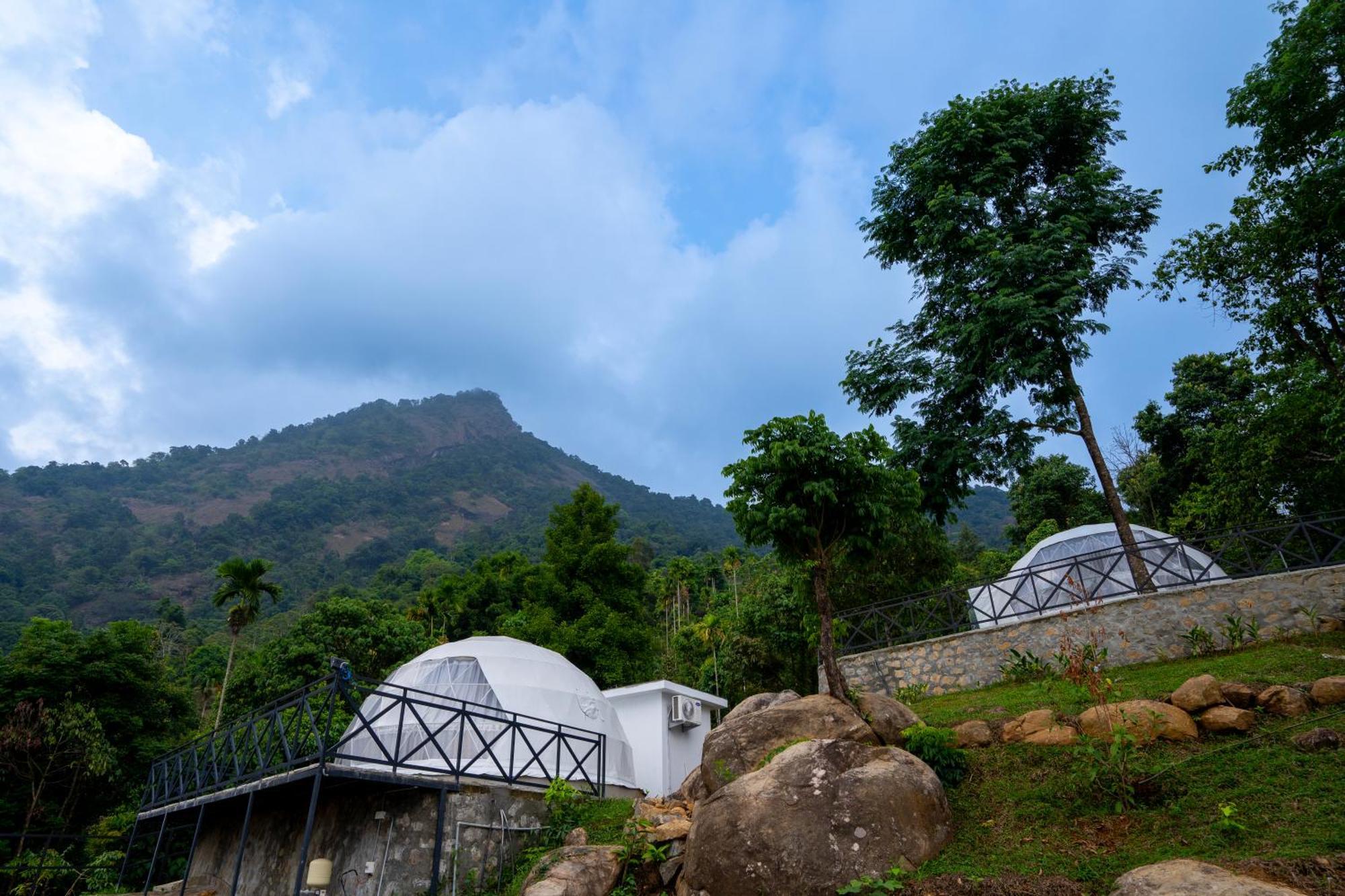 Karimb Resorts Vallikavungal Exterior foto
