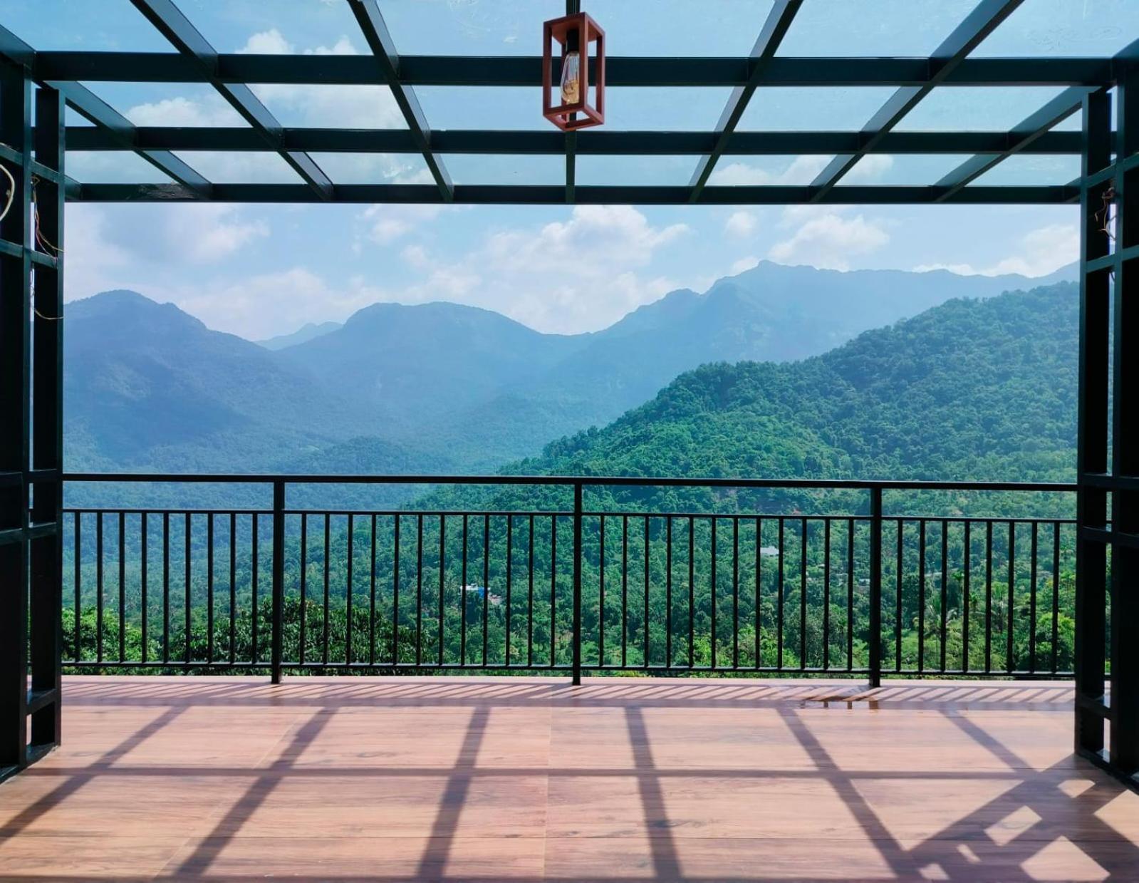 Karimb Resorts Vallikavungal Exterior foto